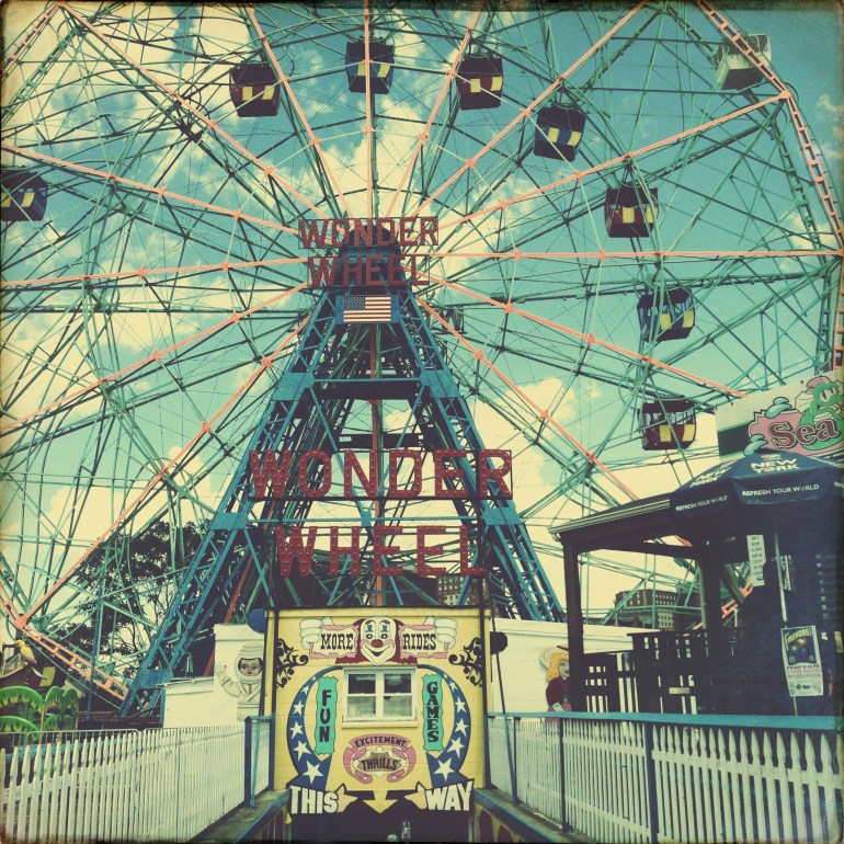 Wonder Wheel